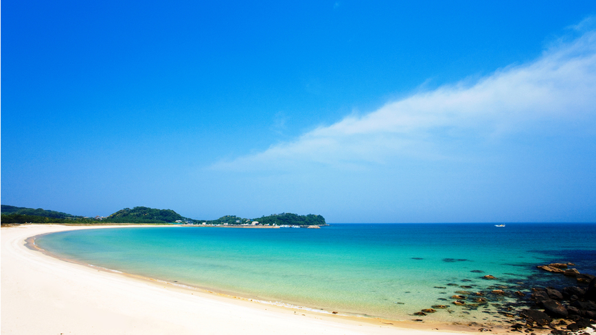 *【筒城浜海水浴場】壱岐随一の美しさを誇るビーチで、日本の快水浴場100選に選ばれたキメ細かい白砂！