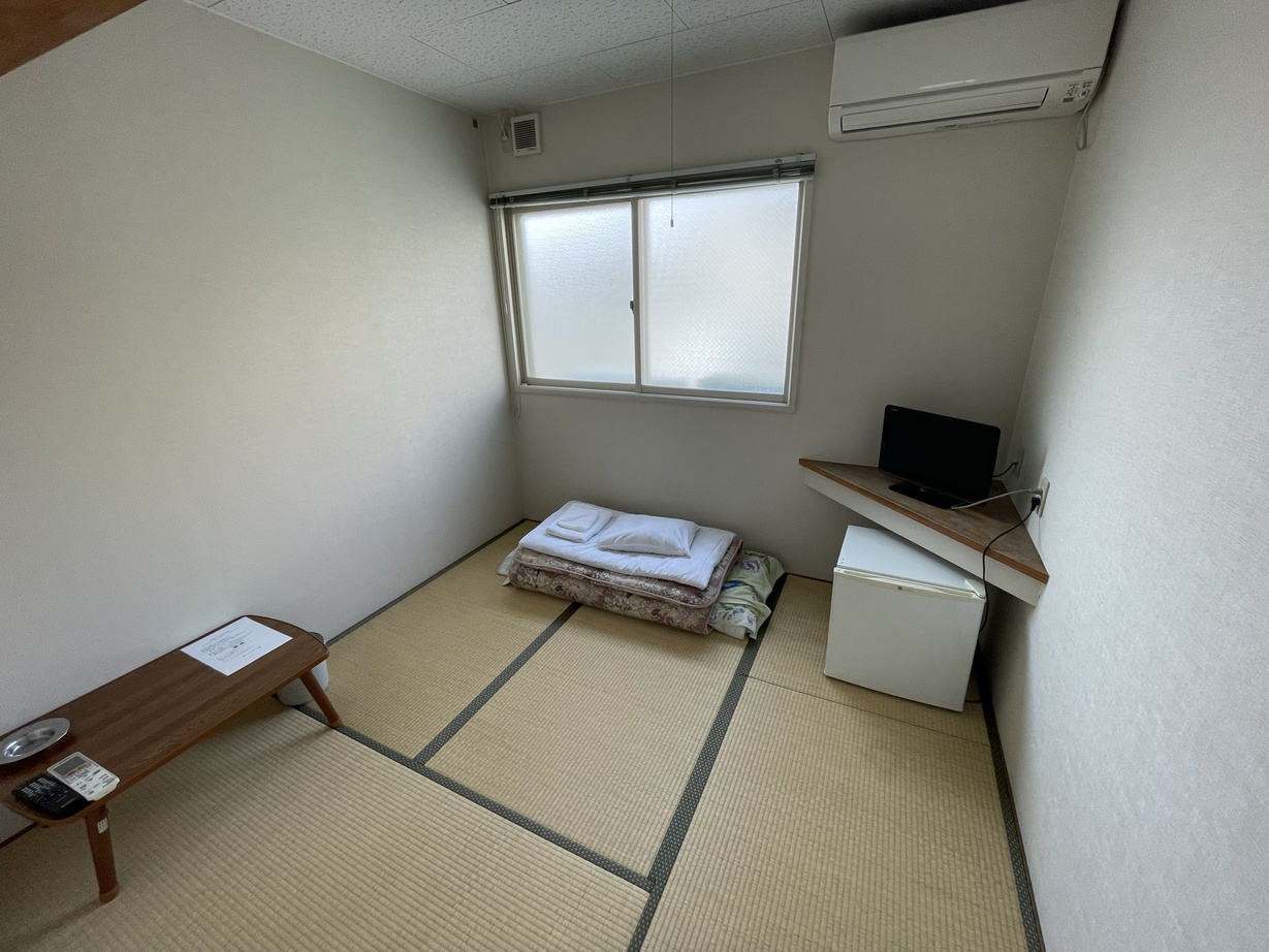第三マルユー旅館和室４畳半