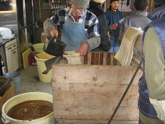 無農薬の醤油作り