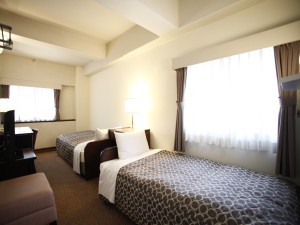 Central Hotel (Tokyo) Stop at Central Hotel (Tokyo) to discover the wonders of Tokyo. The property offers guests a range of services and amenities designed to provide comfort and convenience. Facilities like free Wi-Fi in 