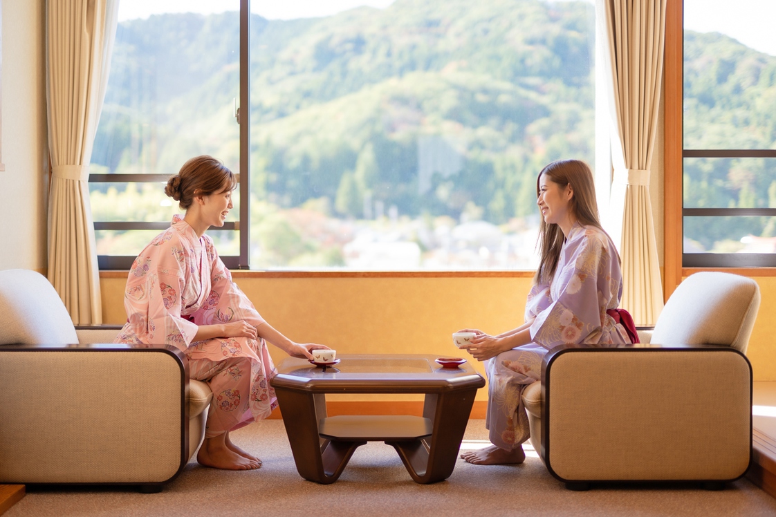 お部屋でお庭を見ながらリラックス♪（イメージ）お部屋により設備は異なります