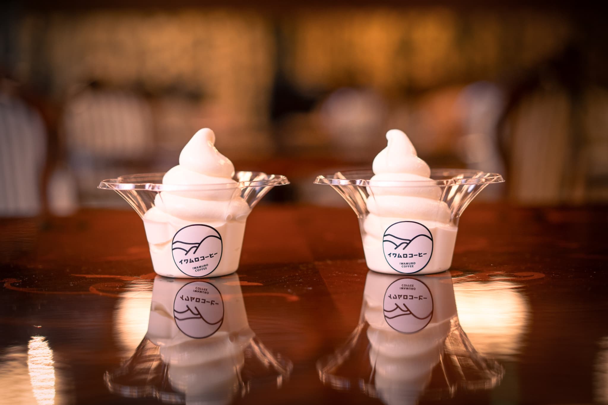 世界一のソフトクリーム機で作る新潟ガンジー牛のコラボソフトクリームはさっぱりした甘さでふわふわ♪