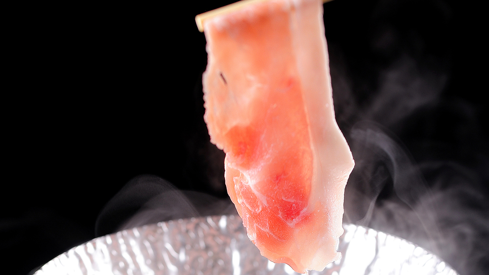 新潟県産ブランド豚《越後もち豚》（イメージ）火を通しても柔らかく美味しいと大好評♪