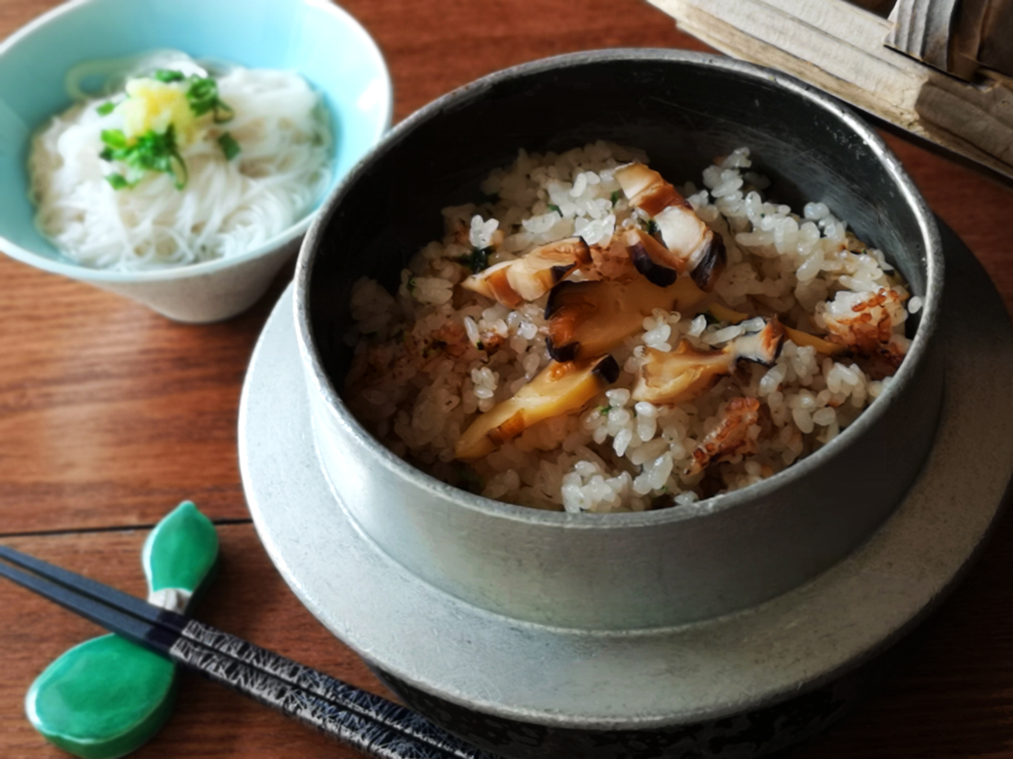 地物サザエとあおさの釜めし極細のちょっぴりそうめん