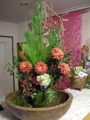 フロント：花活け