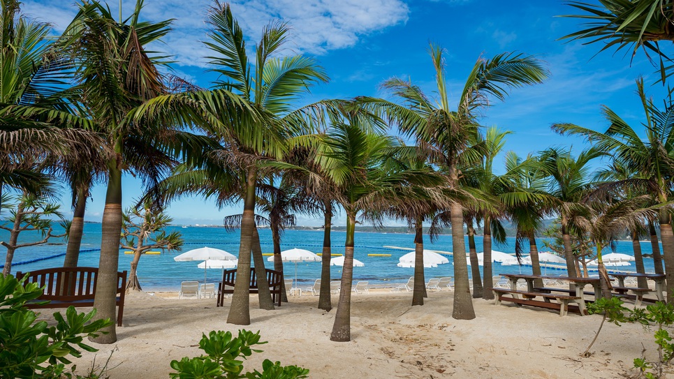 【カヌチャビーチ】