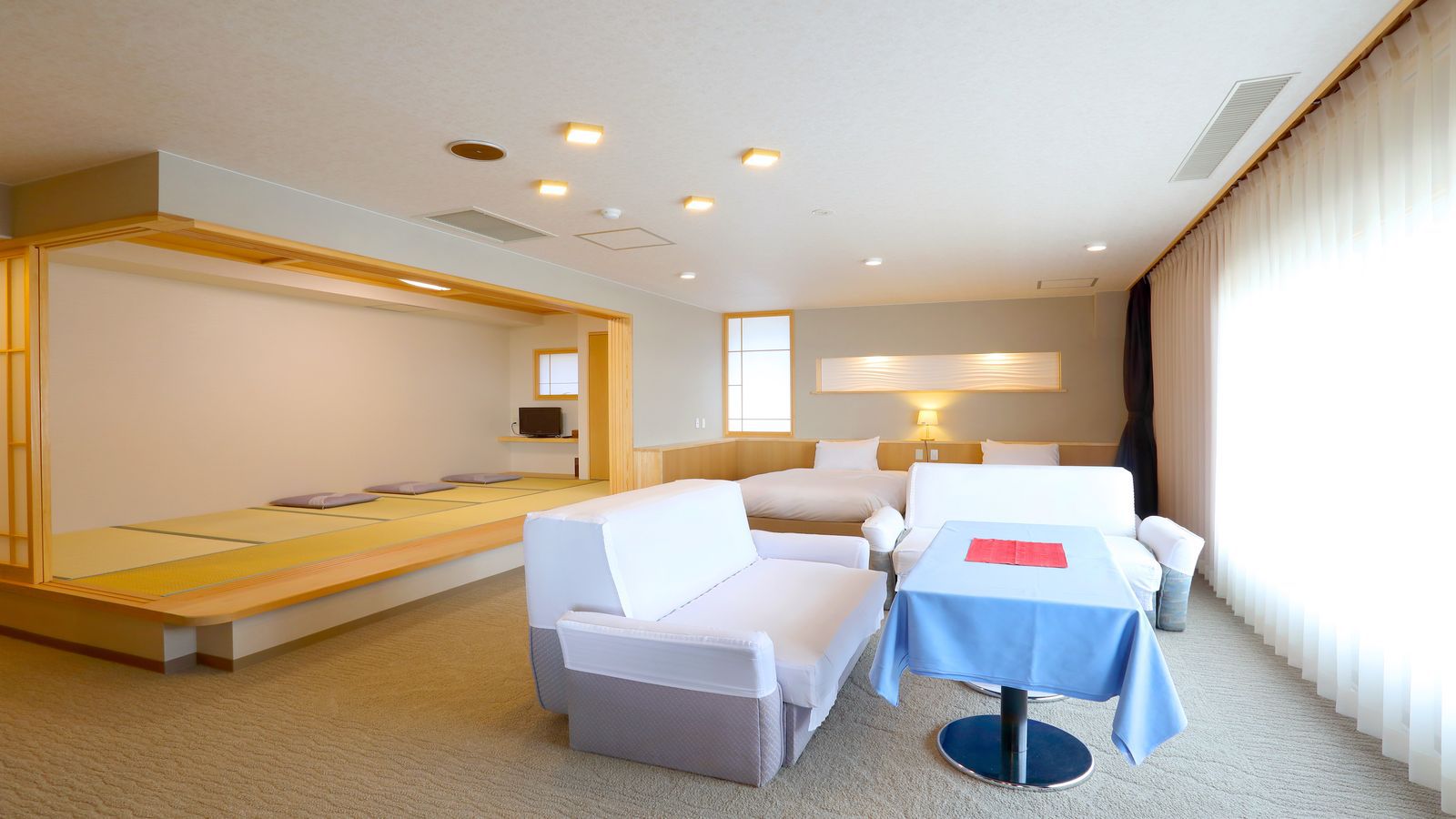 【リノベーション特別室】小上がり和室もございますので、旅館ならではの寛ぎも♪（一例）