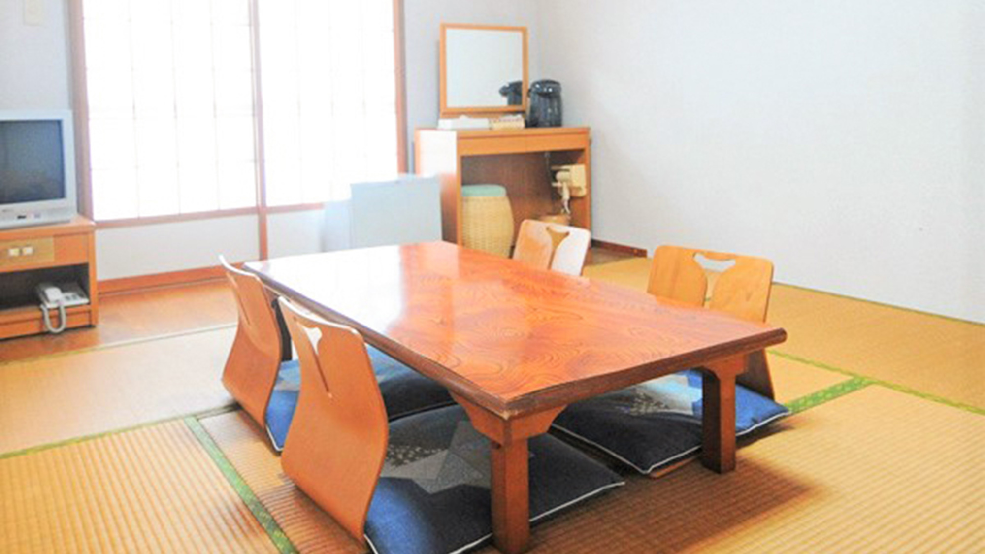 ・【和室一例】お子様連れのご家族やご友人でのご利用にぴったりのお部屋です