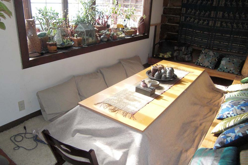談話室‥コタツ