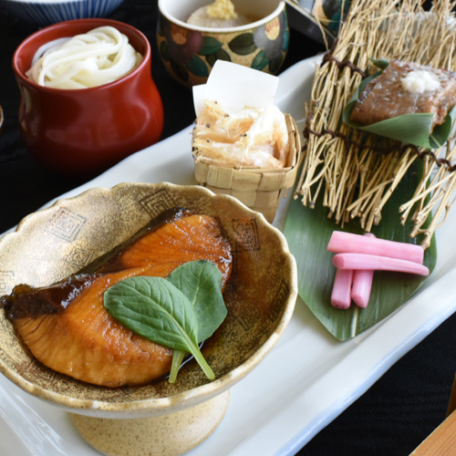 人気の焼物ブリの照焼き！人気の白海老の唐揚げ！富山牛