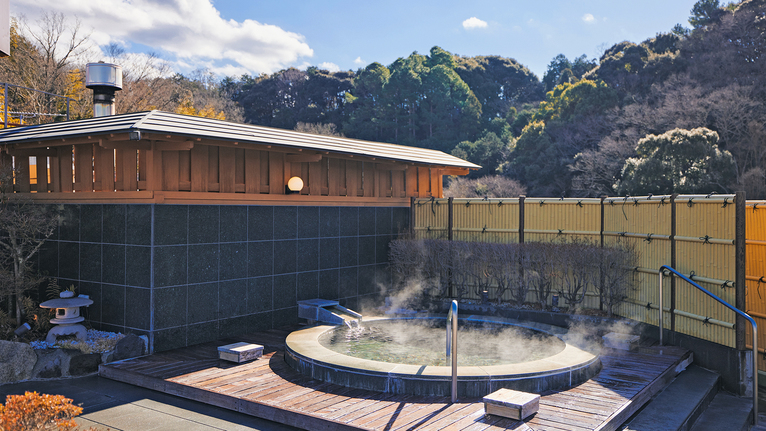 【丸風呂】手足を伸ばしてゆったり寛げる丸風呂