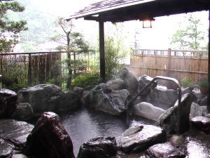 露天風呂雨の日