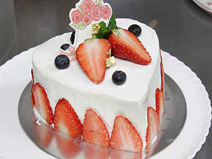 手作りハートデコAnniversaryケーキプラン