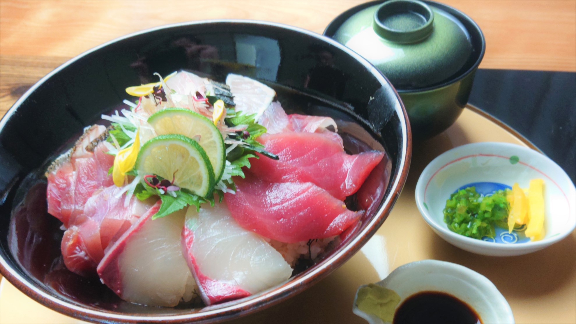 海鮮丼