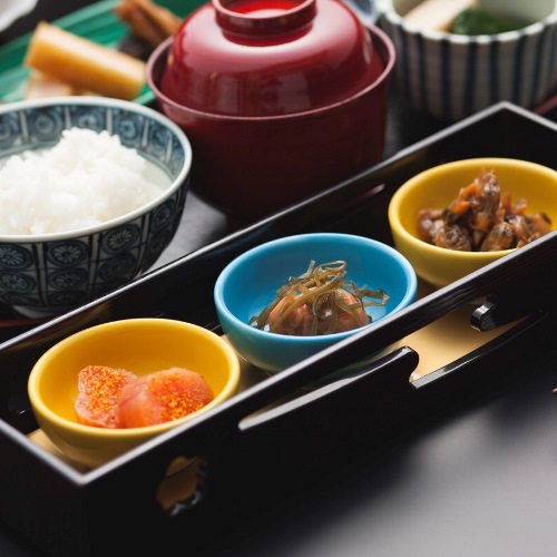 【朝食】お目覚めにホテル特製の和朝食をどうぞ