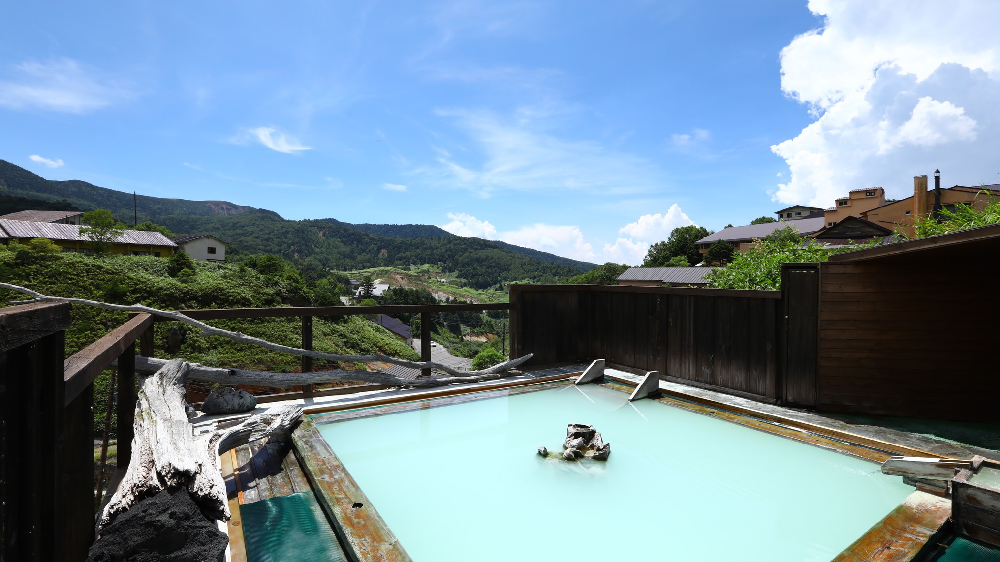 万座温泉 日進舘の宿泊予約｜格安・最安値【トラベルコ】