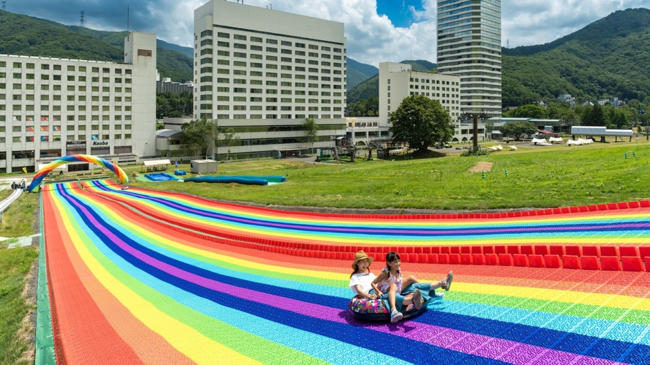 【15:30】レインボースライダーは迫力満点！風を切るようにゲレンデを滑り倒そう？