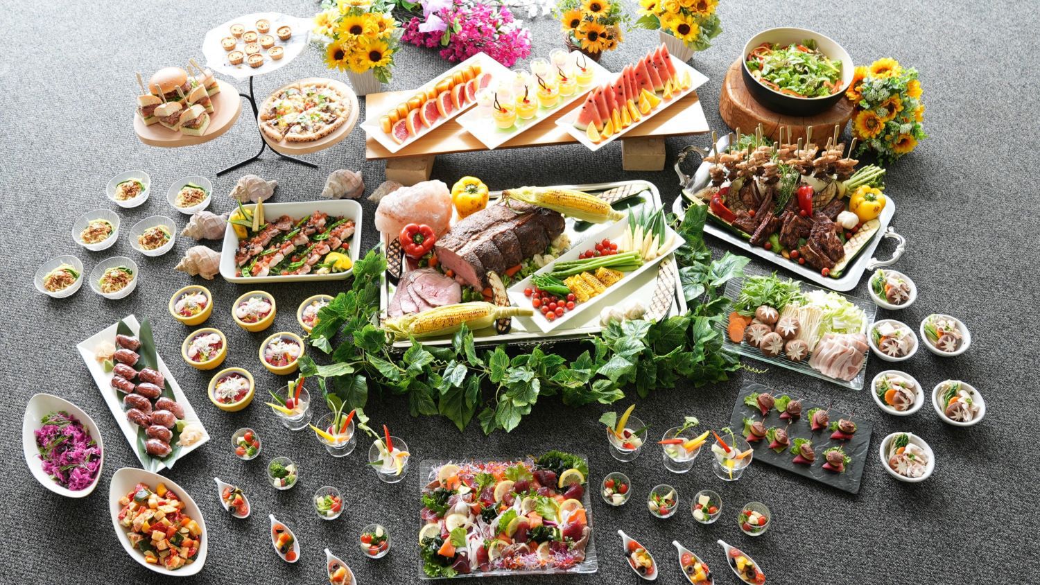 夏だ！肉だ！苗場だ！(レストラン アゼリア夏夕食イメージ)