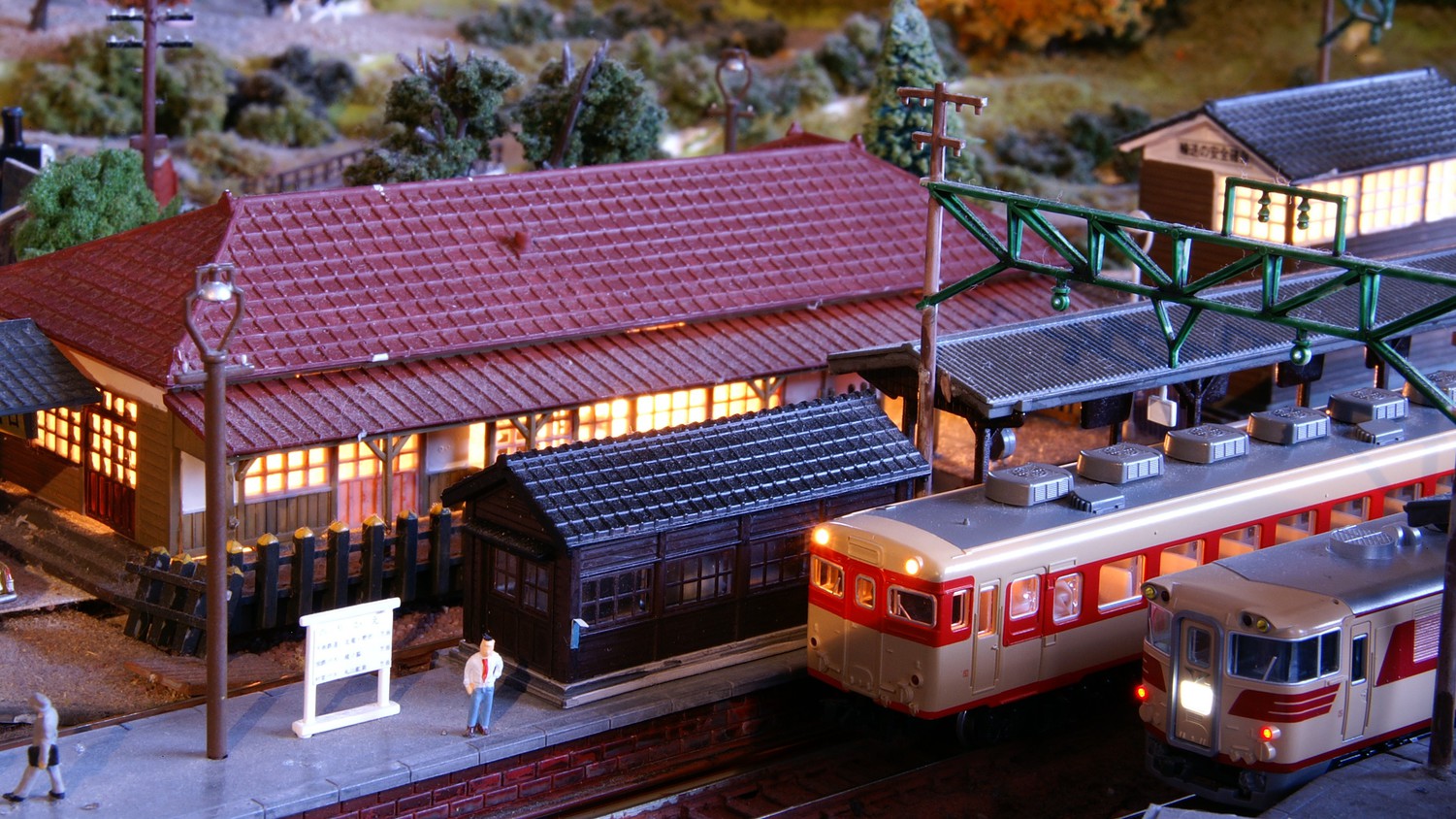 鉄道模型夕景