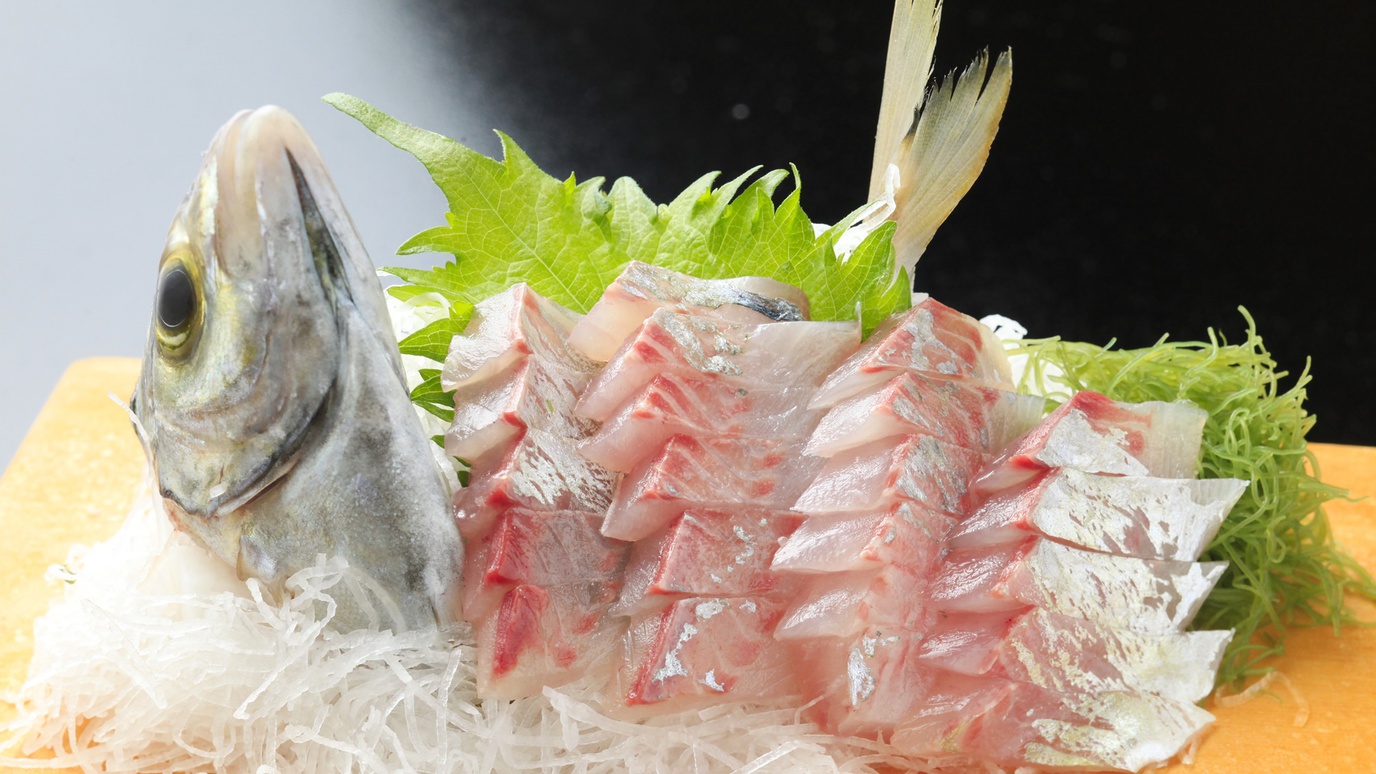 *別注料理本日のお魚メニュー／その日の朝熱海近海で獲れた新鮮なお魚料理。※当日ご注文制