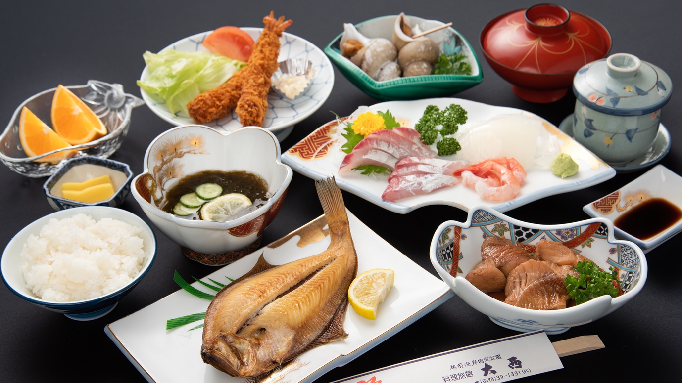 *【料理】スタンダード夕食一例ボリューム満点の夕食をお腹いっぱいお召し上がりください♪