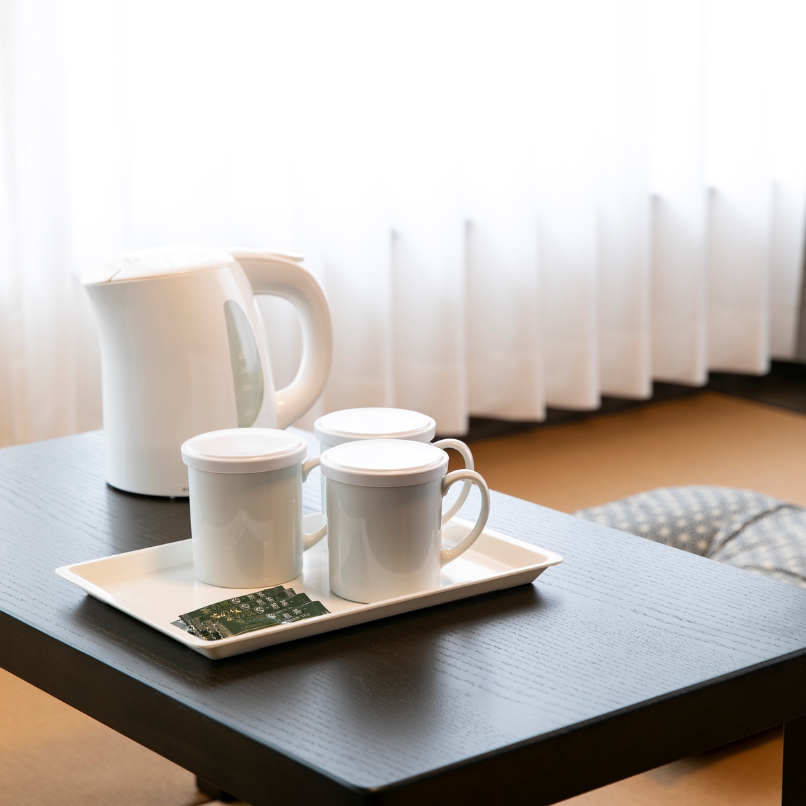 【客室アイテム】電気ケトル&お茶セット