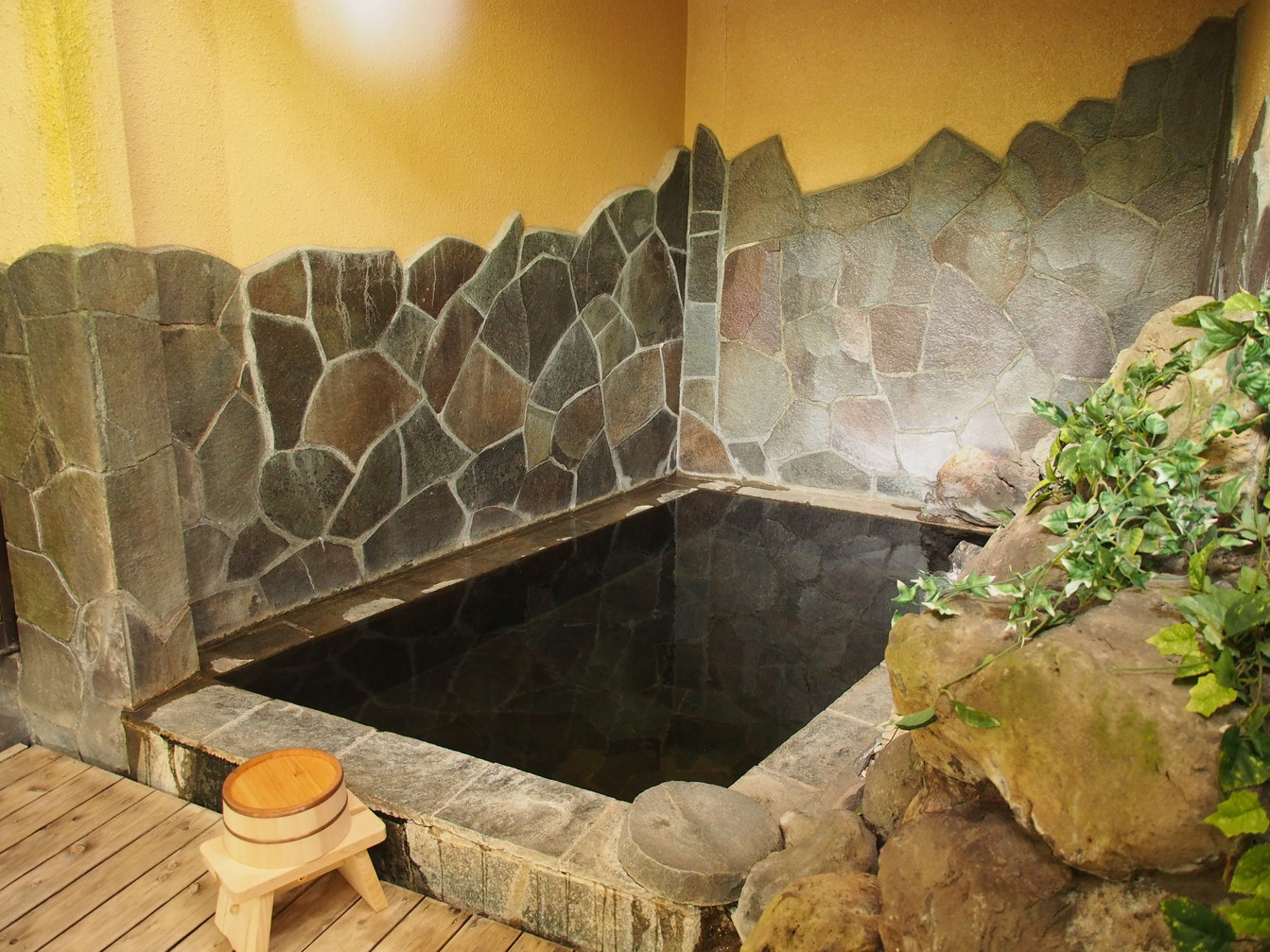 Gozoku no Yakata Daitoen Main Image Gozoku no Yakata Daitoen, Chino