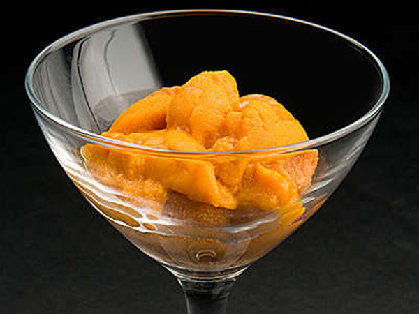 料理一例【えりもウニ】うにカクテル