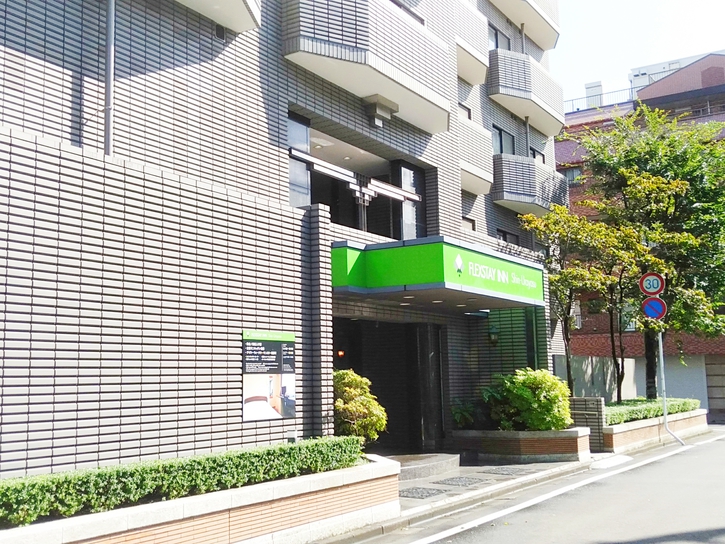 エントランスが見えてきました！