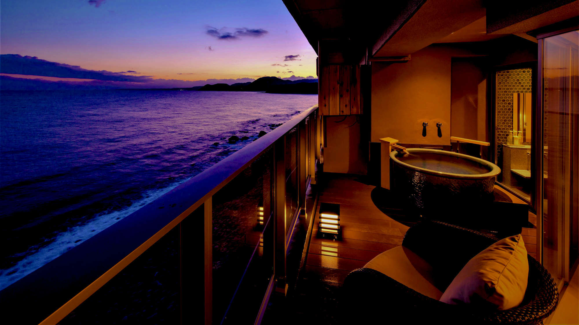 温泉掛流し露天風呂付絶景和モダン『粋』