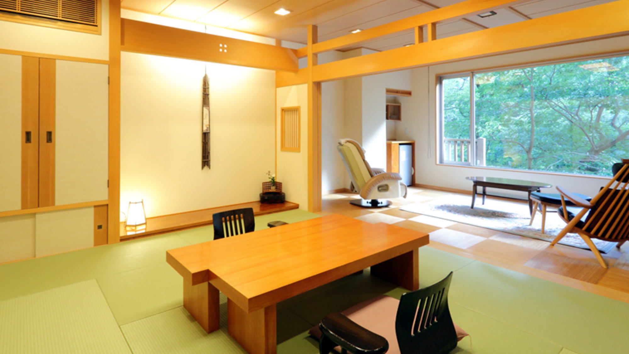 【フローリングリビング付き客室】和10畳＋竹フローリング8畳リビング＋ＤＶＤ