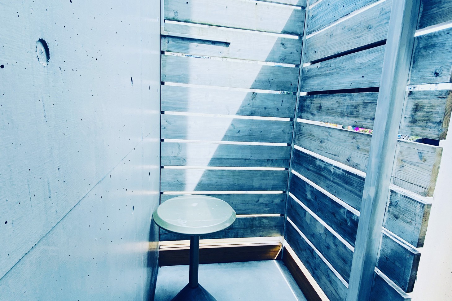 喫煙スペース2025年