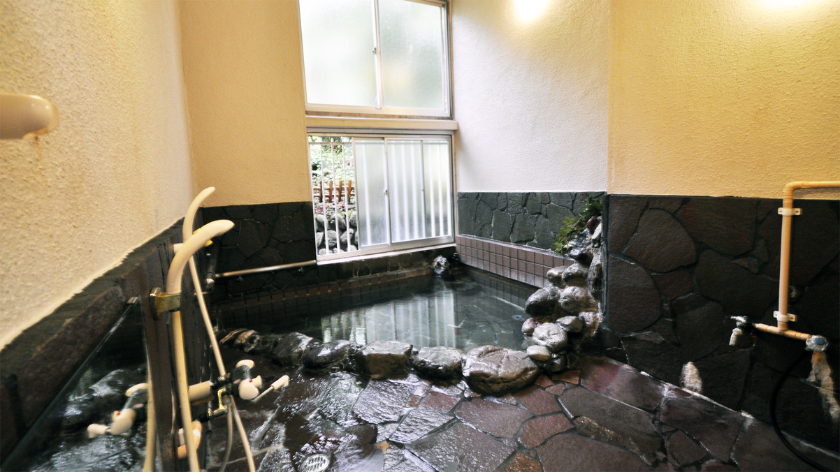 Sumatakyo Onsen Asahisanso Set in a prime location of Shizuoka, Sumatakyo Onsen Asahisanso puts everything the city has to offer just outside your doorstep. The property features a wide range of facilities to make your stay a p