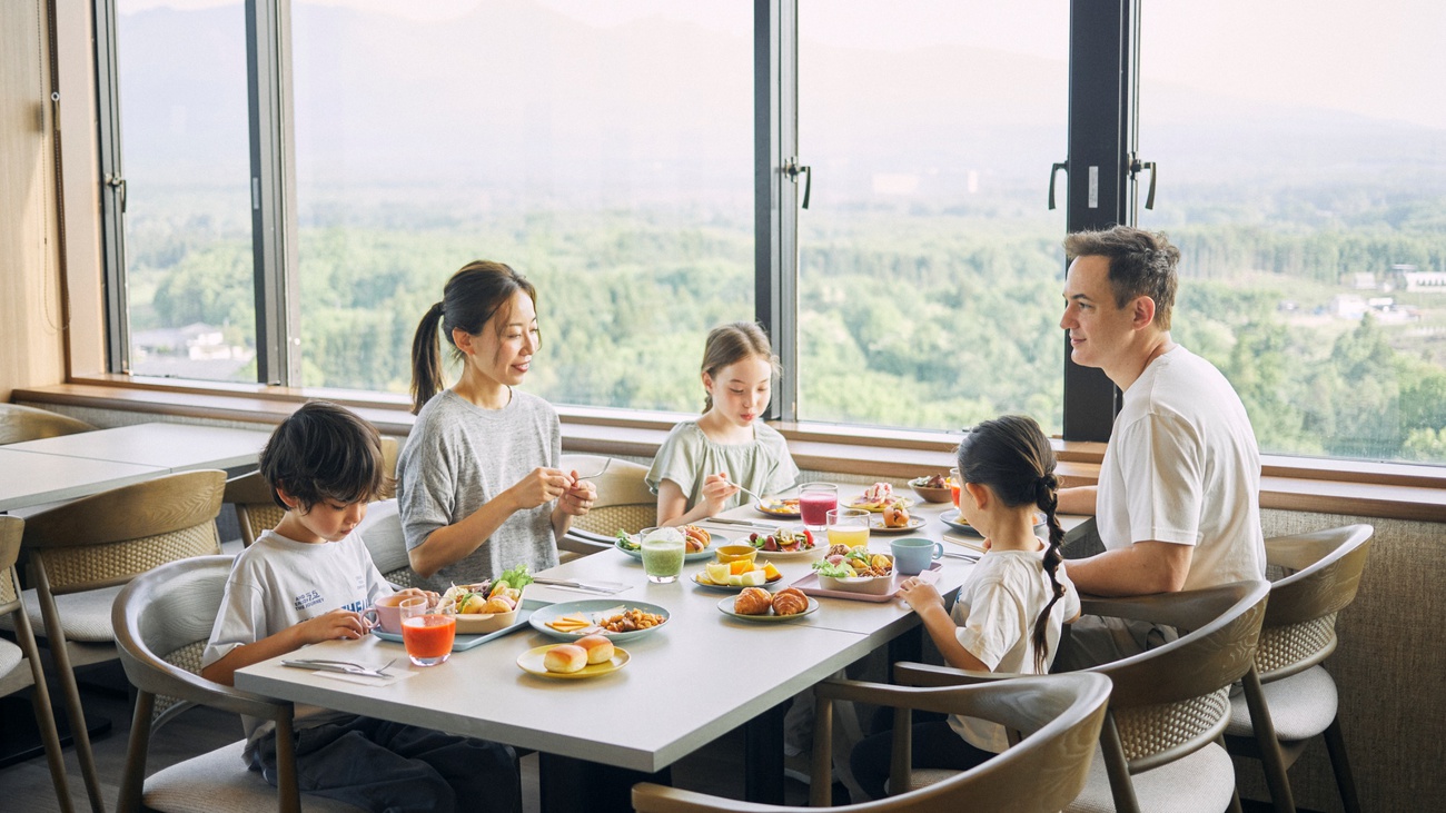 【レストラン】居心地の良い空間で、リラックスした静かなひとときをお過ごしください。