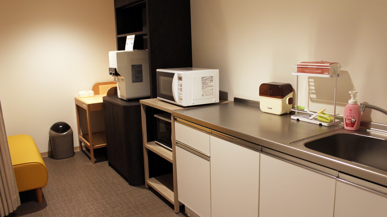 【ベビー&キッズフロア】調乳室(共用スペース)