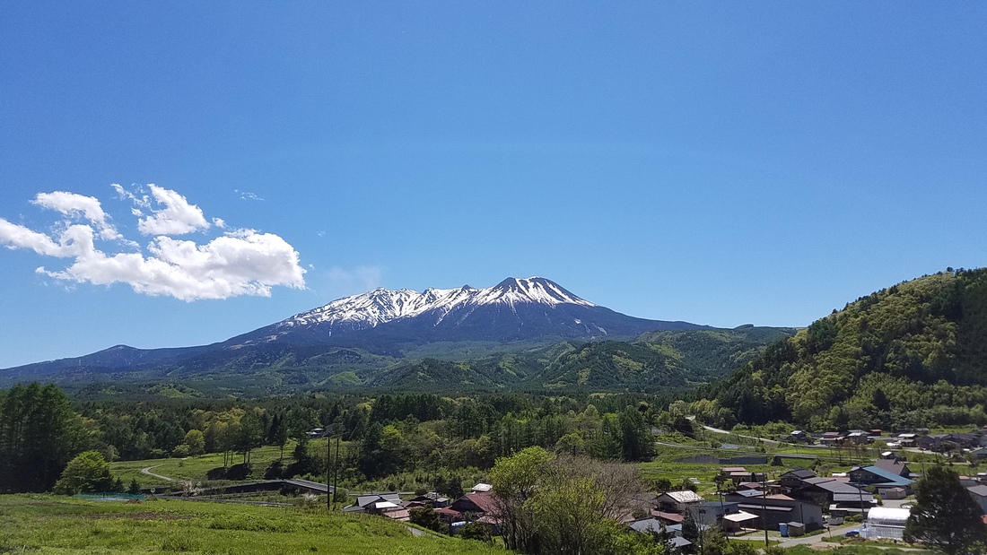 新緑の御嶽山