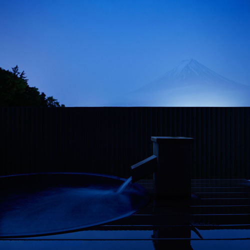  露天風呂【温泉露天風呂付客室】富士山を望む和洋室(80平米)