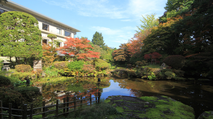 【庭園】当館自慢の日本庭園の四季景観