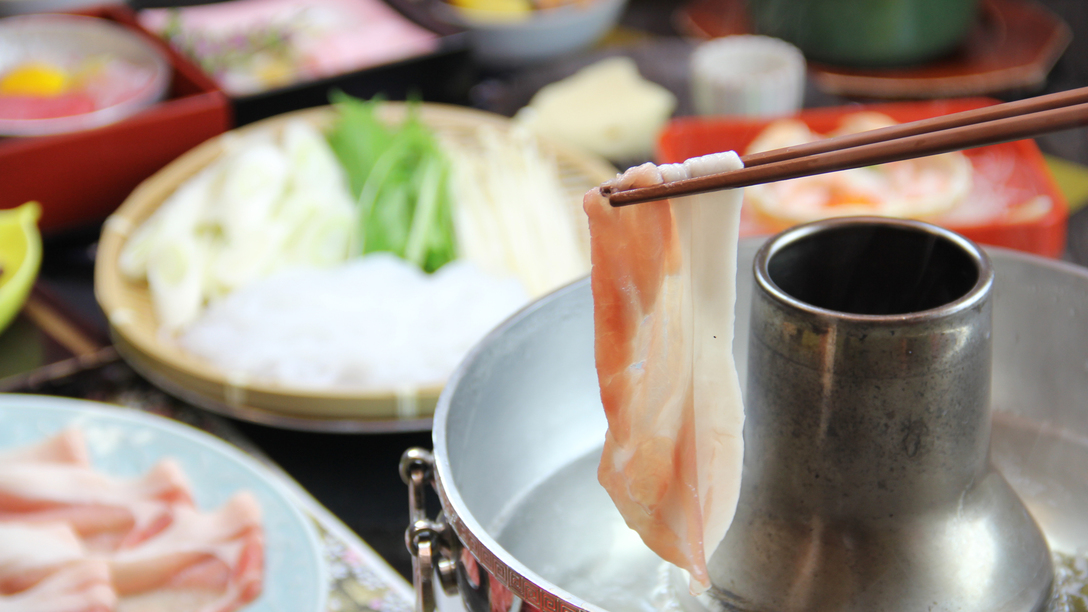 夕食ご当地食材『八幡平ポーク』をしゃぶしゃぶでお召し上がり下さい（料理イメージ）