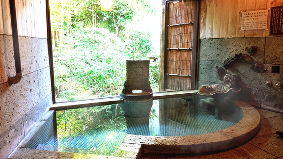 内湯「織部湯」