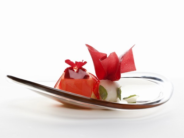 ホワイトチョコレート木苺のファンタジー