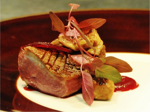 鴨胸肉とフォアグラビーツと秋の装い
