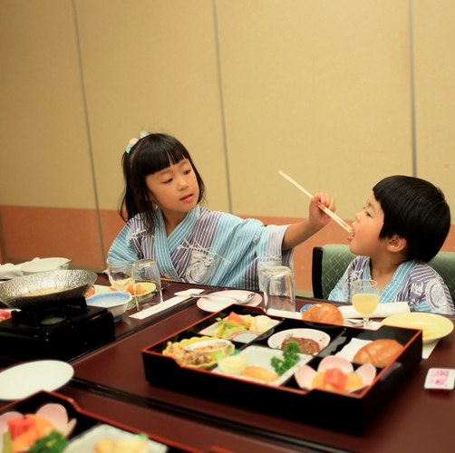 個室でゆっくり食事♪お子さまランチで子どもも大満足！