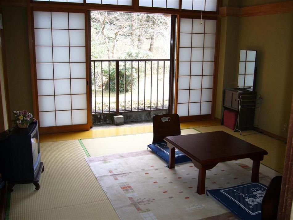 Kadoya Ryokan Kadoya Ryokan is a popular choice amongst travelers in Shobara, whether exploring or just passing through. The property offers guests a range of services and amenities designed to provide comfort and 