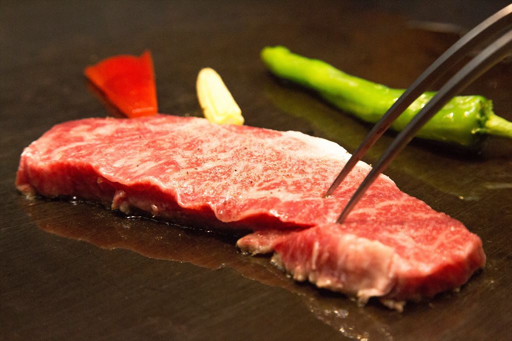 味彩牛の鉄板グリル
