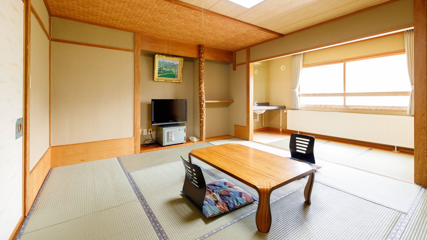  リーズナブル客室【和室10〜13畳】眺望はありませんがその分リーズナブル価格です。