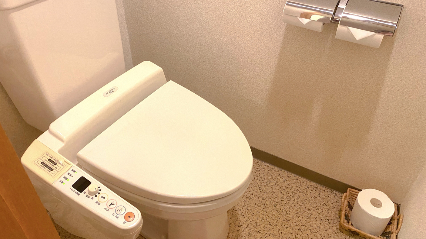 【和室10畳】洗浄機付トイレを完備（客室にお風呂はございません。大浴場をご利用ください）