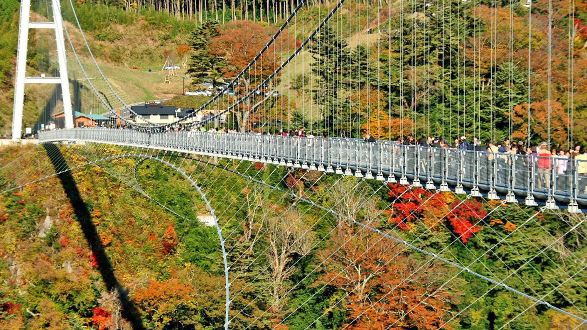 九重”;夢”;大吊橋【車で約15分】歩道専用として『日本一の高さ』を誇る吊橋です。