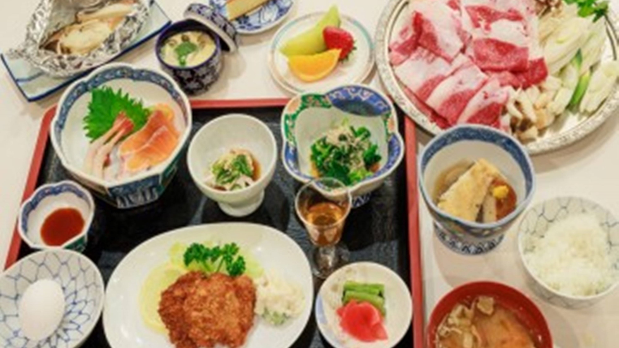 *冬のご夕食一例/冬季限定！肉・魚・野菜など一食で様々なお料理を楽しめます。