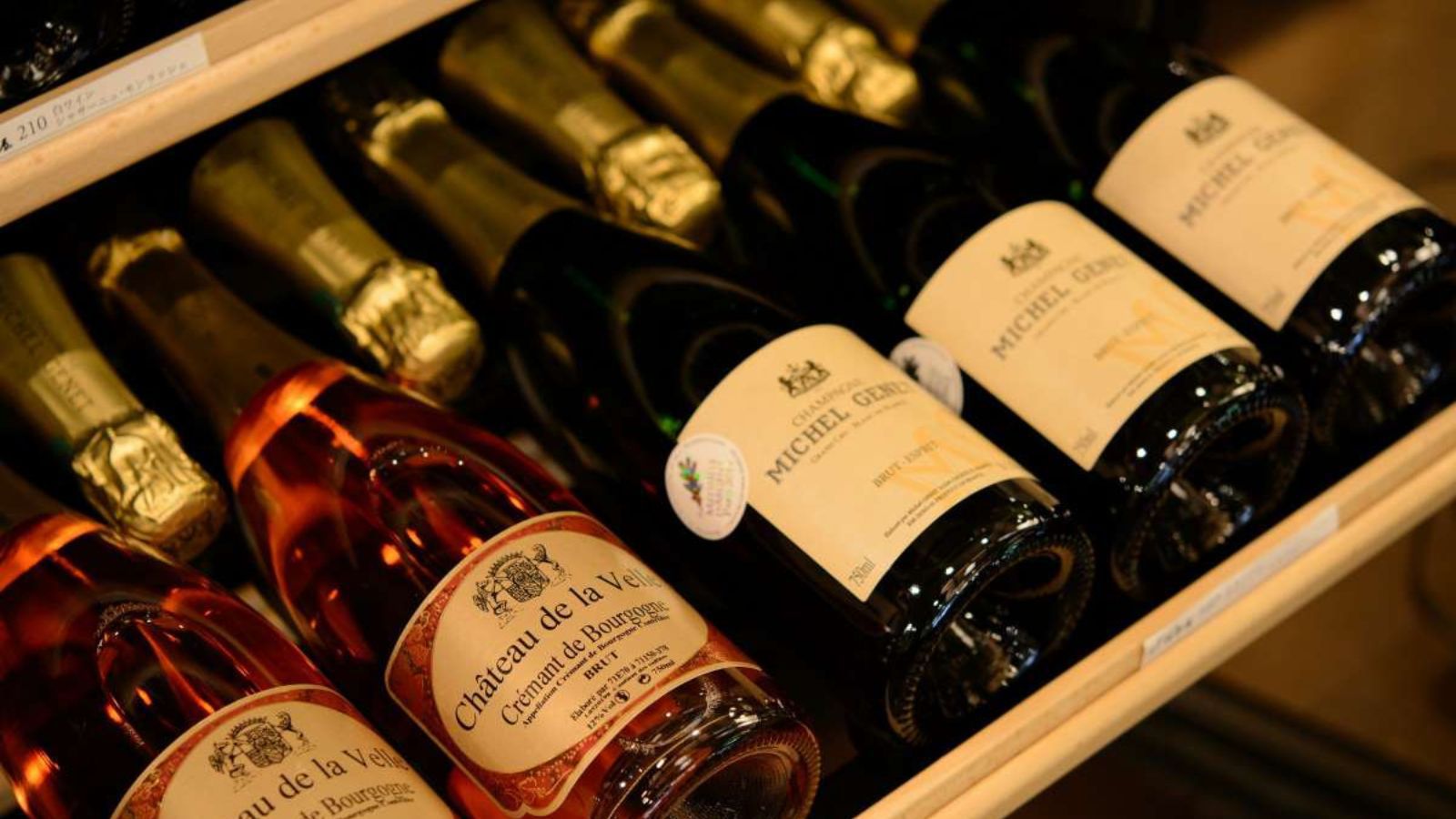 シャンパン・スパークリングワイン